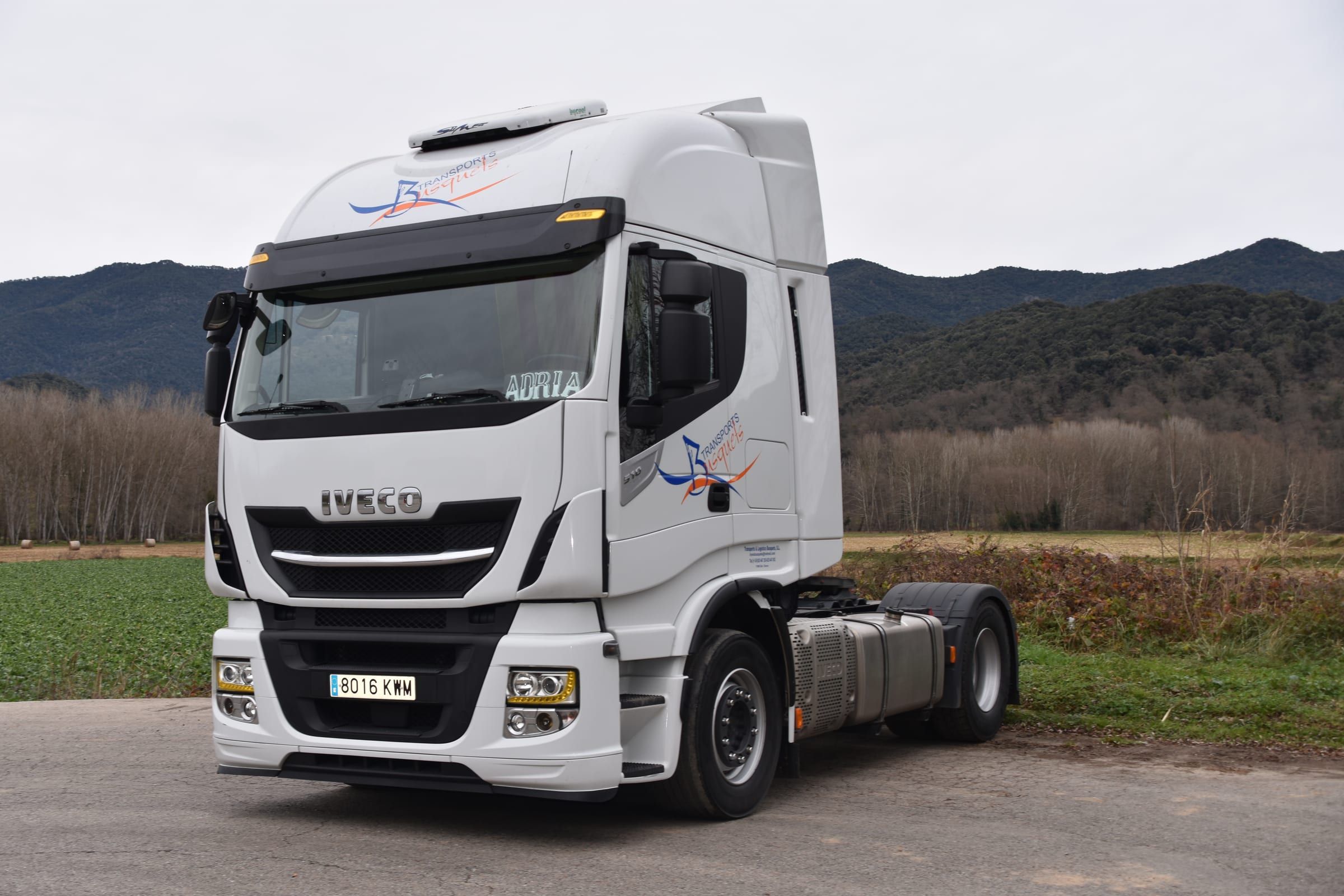 Tractora Iveco de Transports Busquets a la Garrotxa